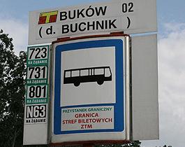 The routes communicate at stops by the Dworzec Centralny station (Central Railway Station) which enables passengers to change the line. Buses depart 15 and 45 minutes after each full hour.