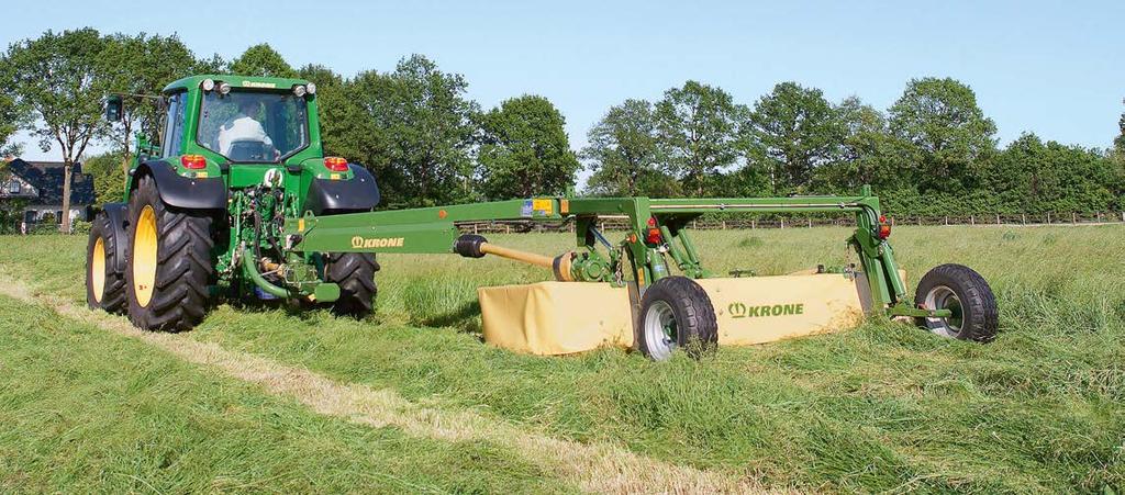 full working width to promote wilting, reduce fi eld traffi c and produce top-quality forage.