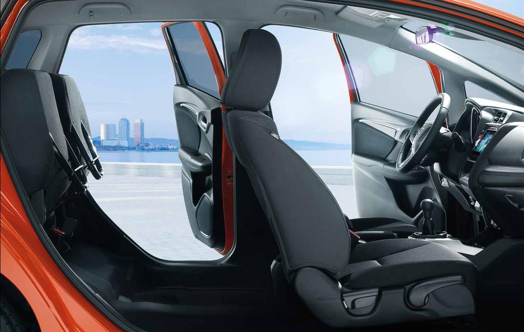 10 MAGIC SEATS PRACTICALmagic As your life adapts, so does the new Honda Jazz.