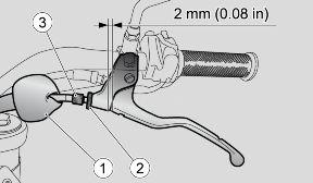 To adjust, do the following: 03_09 Remove the protection casing (1) Loosen the ring nut (2) Turn the set screw (3) with straight handlebar until the empty travel corresponding to the fixed abutment