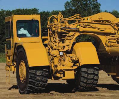 The 621G WTS is also well suited to be push loaded by a medium size Cat Bulldozer. This arrangement combines the horsepower of two machines into one cutting edge.