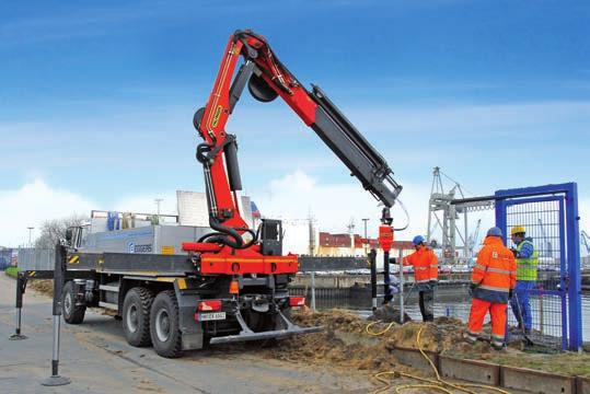 EARTH AUGERS Highest drilling performance in earth, gravel layers or soft rock Augers are available with diameters from 150 900 mm Easy mounting on the drive unit by means of a simple bolt fixing
