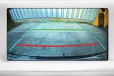 Driving Reversing camera A reversing camera is activated automatically when reverse gear is engaged.