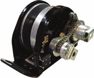 This winch offers 2 cranking speeds capable of retrieval/descent at average speeds from 13ft/min (4 m/min) up to 30 ft/min (9 m/min).