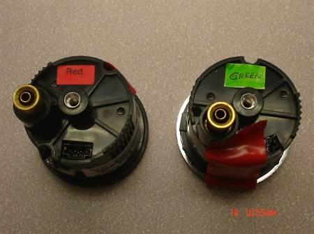 Primary and Secondary Air ure Gauges IMPORTANT: Two separate air pressure gauges indicate air pressure in the primary and secondary air systems.