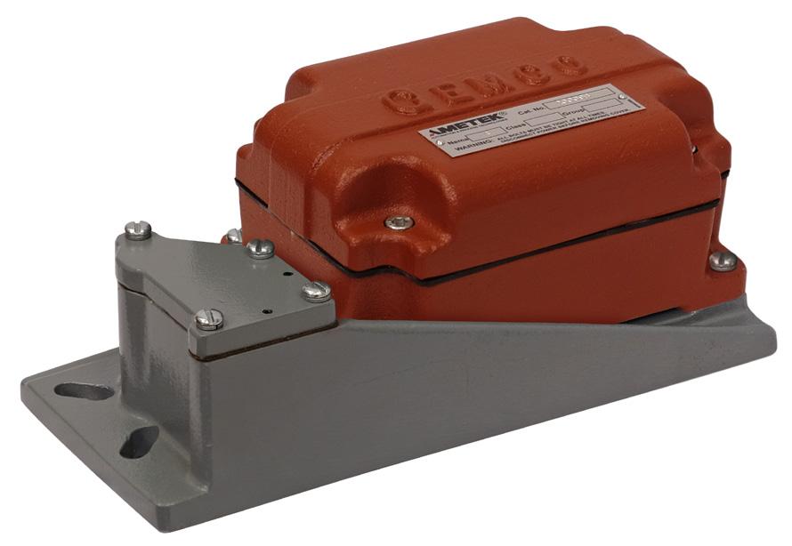 2000 RIGHT ANGLE GEAR REDUCER ADAPTER Flange Mount 40:1 Right Angle Gear Reducers are available for the 2000 Series, NEMA 4, 7 & 9 enclosures.