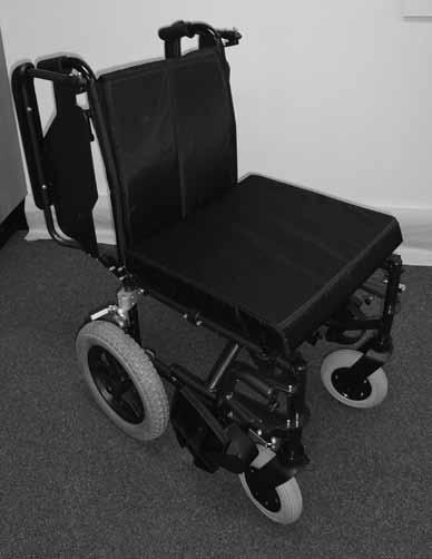 Operation Transferring in and out the wheelchair When transferring in or out of the wheelchair, place the wheelchair as close as possible to the transfer destination.
