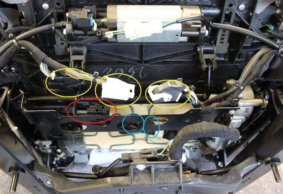 Page 11 of 14 The ones circled in yellow are all positive locking, the two in blue are a simple push fit, and as BMW