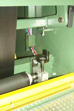 Unwinding module Conical or banana shaped rollers Frequently we have feedback from our customers that the incoming bobbin is not fully even and the material has different tension, either in the
