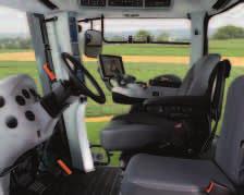 New Holland listened to customers and developed the SideWinder II armrest to make everything simpler. All key controls are accessed from the armrest throttle, transmission and hydraulics.