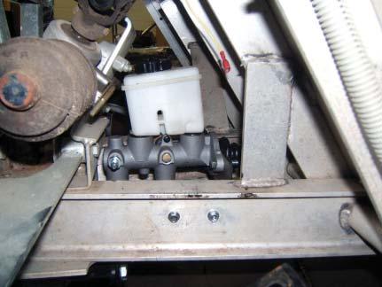 Part B: Master Cylinder Linkage Installation 16. Loosen the brake cable adjuster jam nuts.