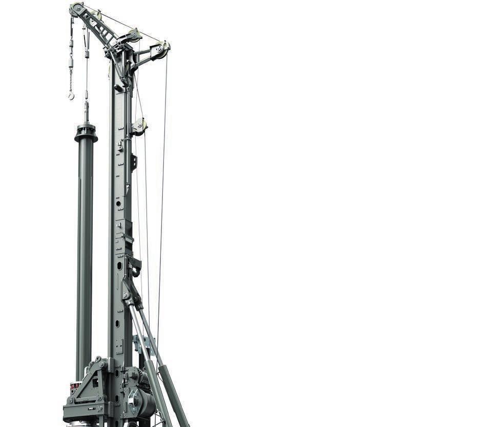 The uppercarriage with its small swing radius enables operation in restricted space.