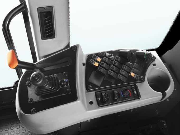 G140.B POWERSHIFT TRANSMISSION The RG140.B grader has electronically-controlled automatic Powershift transmission, connected to the engine by a torque converter system that is equipped with Lock-Up.