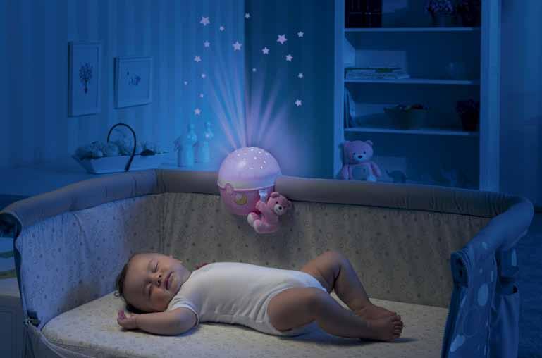 NEXT2STARS Lakke tekkivad tähekesed, muutuvad värvid, kolm erinevat valgusefekti ning 30 minutit õrnu meloodiaid kõike seda sisaldab võluprojektor, mille saad kinnitada lapse voodi külge või