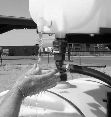 Start the pump, open the agitator valve and allow the fluid to mix completely for several minutes.