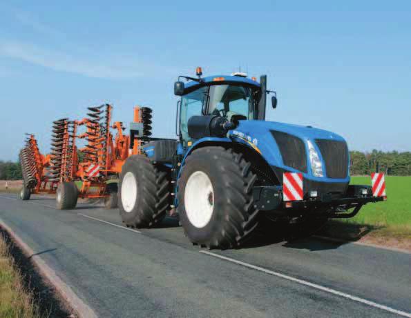 EXACTLY WHAT IT SAYS ON THE BONNET T9 tractors offer improved performance thanks to the Tier 4A ECOBlue SCR advantage, and these productivity enhancing characteristics are immediately obvious to all