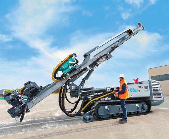HYDRAULIC CRAWLER DRILLS THE LATEST RANGE OF XP RIGS Casagrande is the world s leading supplier of small diameter drilling and minipiling rigs for the ground engineering industry.