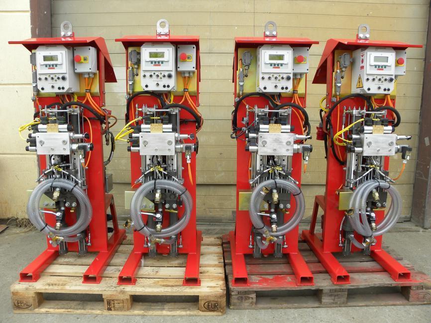 Grout pumps Delivery rate up to 18 l/min and 150 bar oscillating pumps Electric drive Type DP 36-2- DP 36-2-Z LP 36 Electric drive 400V/ 50 Hz 4.0/ 5.5 kw 4.0/ 7.5 kw 2.2 kw Max.