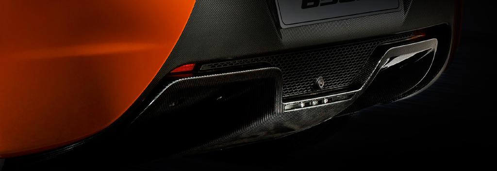 The visible weave highlights the individual strands of carbon fibre and the rear of your vehicle can only be further enhanced with
