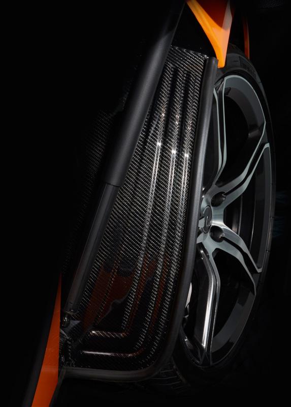 available in clean carbon fibre or with either McLaren or 650S branding.
