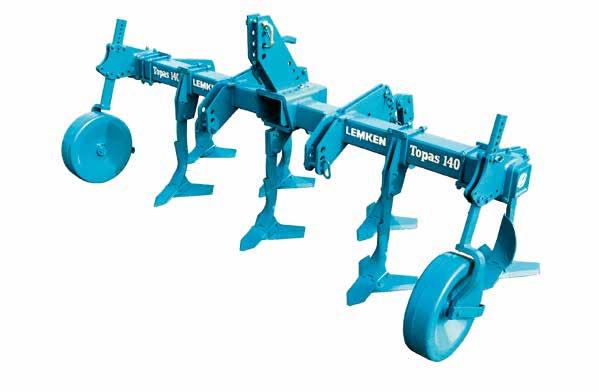 Front mounted cultivator Topas Even load distribution The short and compact design of the Topas ensures a positive centre of gravity.