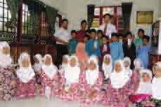 30 July 2011 10 August 2011 During the month of Ramadhan, ARRM lent a helping hand to 32 orphans and unfortunate children at Pusat Jagaan Baitus Sakinah Wal Mahabbah, Kota Warisan,