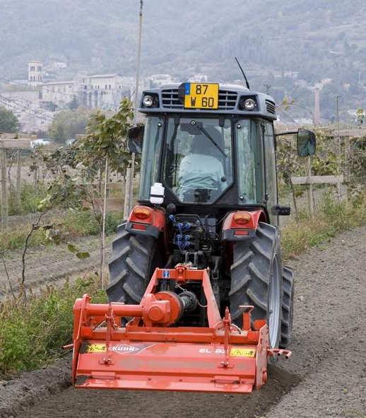 Wherever there is a need for a powerful, high specification tractor with a very narrow width this tractor will be at home. For example working in pedestrian areas or other municipal applications.