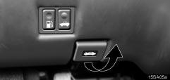 EXTERIOR EQUIPMENT Do not open the trunk when the retractable hardtop is not closed or opened fully. The opened trunk may not be closed.