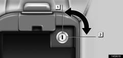 When keeping items in the trunk, be sure to turn off the trunk lid opener main switch and lock the glove box and rear console box.