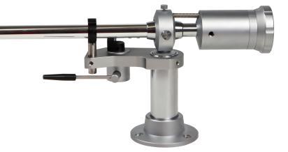 E.A.T DEALER PRICELIST PRODUCT IKEDA IT 407 12" Tonearm Isamu Ikeda s passion for the perfect analog sound began in the 1940 s when, being dissatisfied with the production at a previous audio