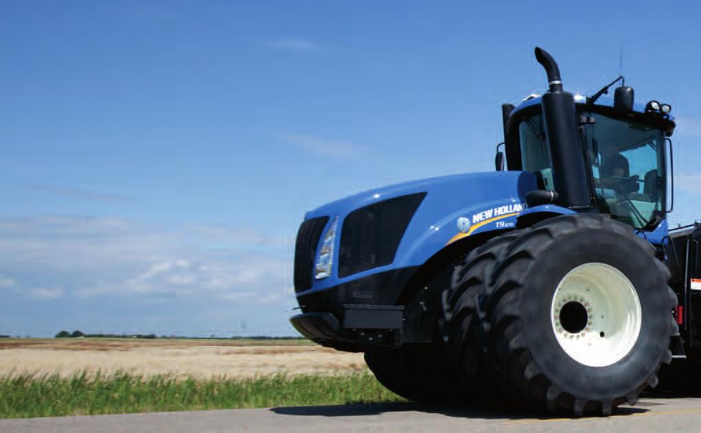 12 13 TRANSMISSION PROVEN DESIGN, MODERN CONTROL The New Holland full powershift transmissions offer added strength and improved control.