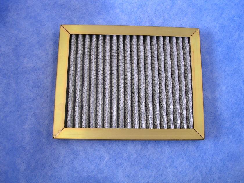 TYPICALLY USED ON ENGINE AND COMPRESSOR AIR INTAKE SYSTEMS ALSO USED FOR ELECTRONIC CABINET FILTRATION NEEDS P61 for high efficiency on fine dirt Washable dry-type P61 filters are recommended for