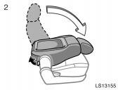 Pull the seatback folding lever and fold the seatback down.