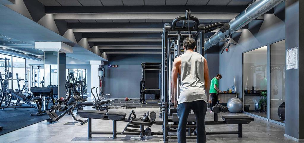 Tridonic systems in use Fitness club ZERO NERO, Como Decentralised lighting management The newly opened ZERO NERO fitness club in Bergamo, northern Italy, offers state-of-the-art equipment training,