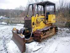 In fair to good condition with fair `85 CASE 450C CRAWLER TRACTORS 1999 CASE Model 850G Long Track Crawler Tractor, s/n JJG0254416, powered by Case diesel engine and