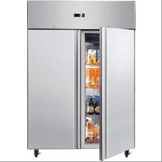 BROMIC GASTRONORM 1300 Litre FREEZERS 70mm insulation for increased energy efficiency Forced air cooling ensures consistent internal temperatures Self-closing, heated, full height doors Adjustable