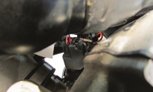 O 17 At the top of the front cylinder head, unplug the FRONT Ignition Coil (Fig. O).