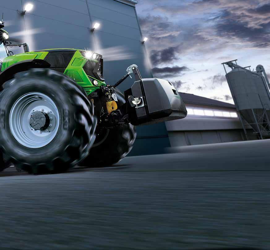 7 SERIES TTV The MaxiVision 2 offers much space and an optimised work environment. Specifications Deutz 6.