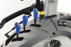 Up to three remote valves are smoothly and ergonomically engaged with the dedicated levers. The PTO is conveniently started and stopped by a push-pull switch.