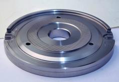 Accessories Type 600 Base plates for lathe chucks with cylindrical centre mount Type 304 Unfinished adapter plates for cylindrical mount The unfinished back plate must be
