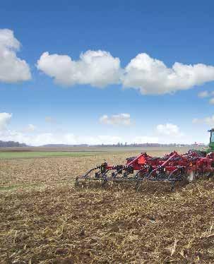 Conventional Tillage, Exceptional Results MAXIMUM RESIDUE PROCESSING High clearance (44" under frame) disc ripper designed for complete soil density reduction and
