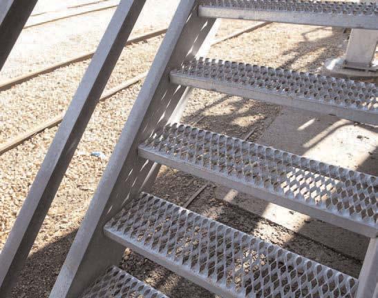 Safe Loading Stair Treads P&R METALS CALL TOLL-FREE: 1-877-880-3319 GRIP STRUT STAIR TREADS Load data below takes eccentric loads into consideration.