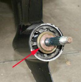 9 Install the bolt under the trim tab and torque it to 41 lb-ft. Install the washer and nut on the stud at the front of the unit and torque it to 50lb-ft. 2.