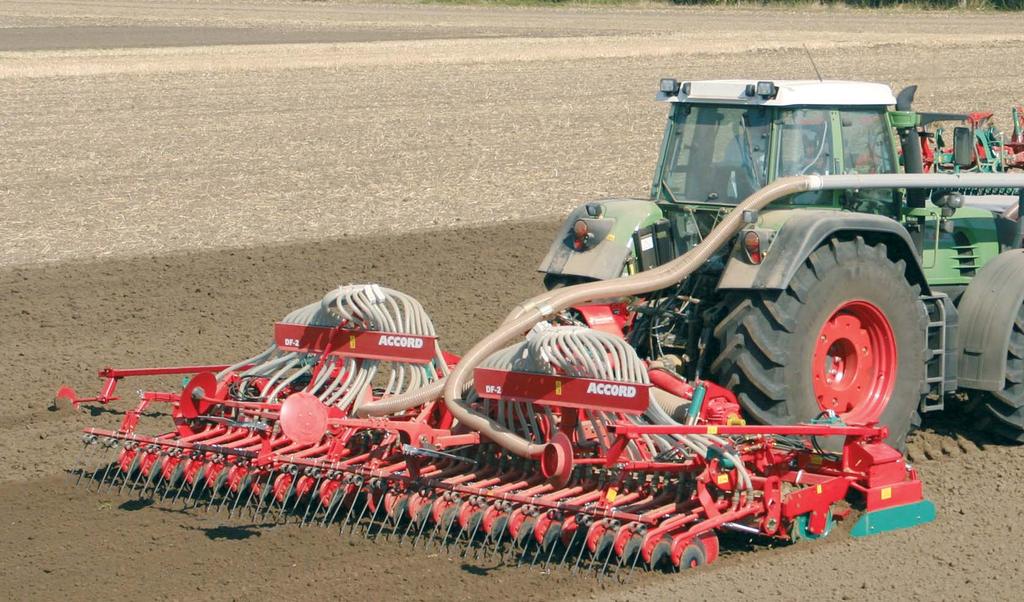 Kverneland NG-S 101 F35 for effective large scale seedbed preparation and crop establishment The Kverneland Foldable Power Harrow NG-S 101 F35 is the result of effective cooperation between