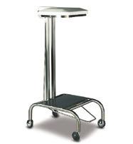 construction Hi Low function electrically operated with battery back up Removable side and end rails 4 x 200mm Castors 2 x