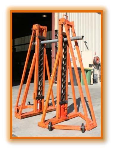 3 Tne LADDER LIFT (HDJ 3000) 2500mm Drum (Dia) 1100mm Drum (W) Axle rollers for easier unspooling Frame on wheels Axle Width 50mm dia.