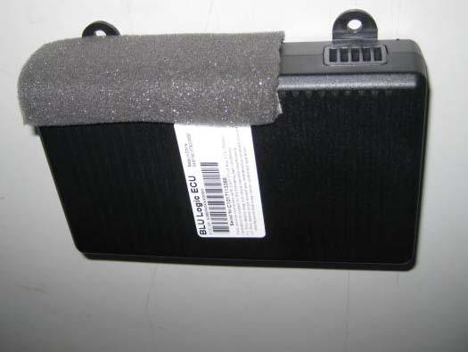TOYOTA HIGHLANDER/ HIGHLANDER HV 2008-10 mm Ratchet Socket h. Remove knee air bag assembly. 1. Remove four (4) bolts using a 10 mm ratchet/socket (Fig. 1-10). Fig. 1-10 Fig. 1-11 Fig.