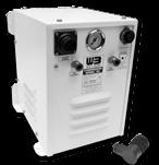 AC COMPRESSORS ESSENTIAL FEATURES Mast pressure gauge Pressure regulator Hand-held remote control with mast