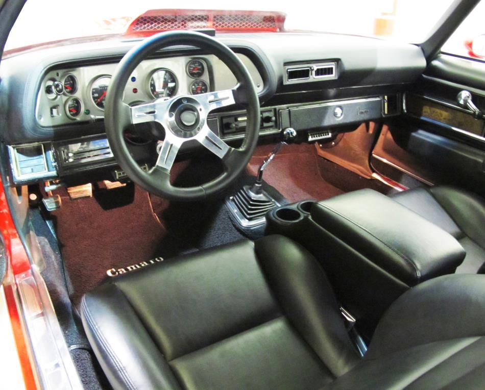 INTERIOR HARNESS In order to properly route and connect the interior harness, it is recommended that the kick panels, A/C or blower switch panel, gauge cluster, radio, and glove box be removed.