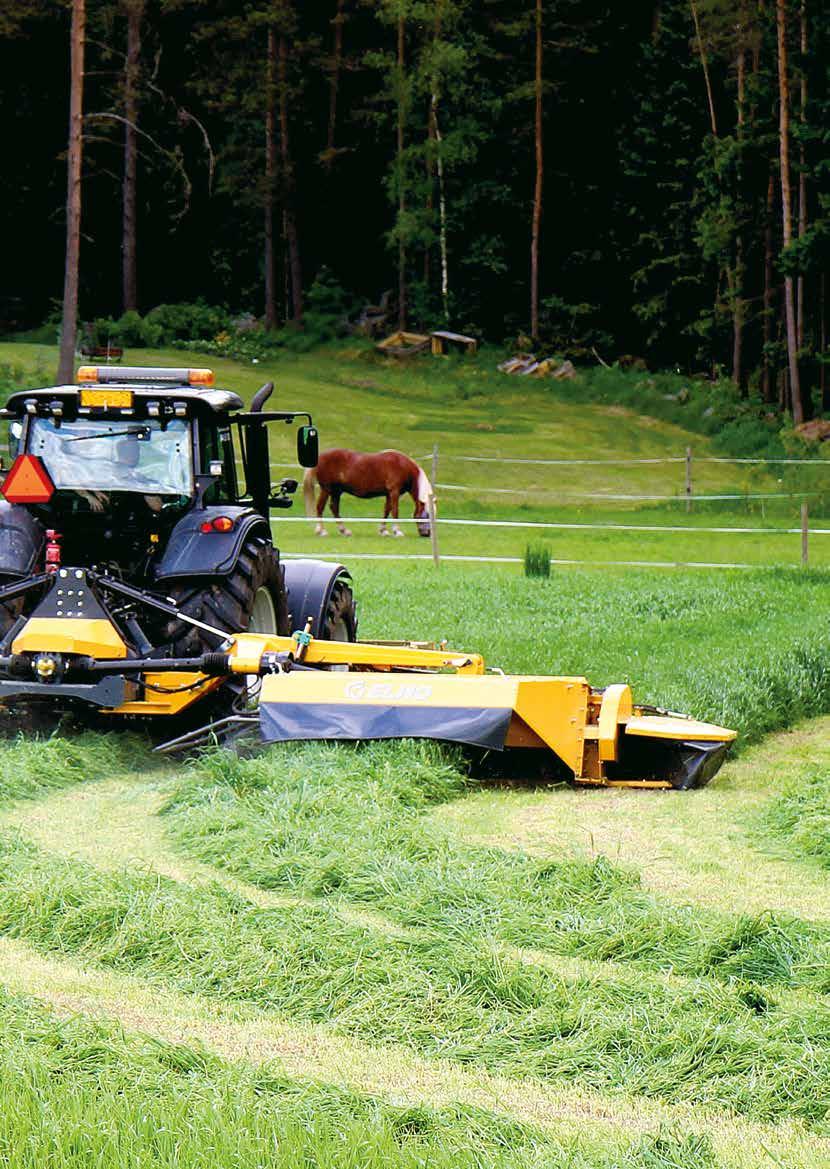 TABLE OF CONTENTS SWATHERS 6 MOWER CONDITIONERS 10 ROLLER MOWER CONDITIONERS 16 CUTTING-EDGE DISC MOWERS 20 MULCHERS 24 FEEDERS AND SHREDDERS 28